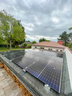 Denz Solar - Referenzbild Solarpanele montiert